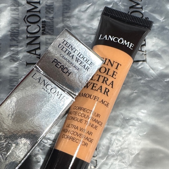 Lancome Teint Idole Ultra Wear Camouflage Concealer - in peach - Picture 2 of 6